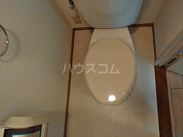 13/30 トイレ