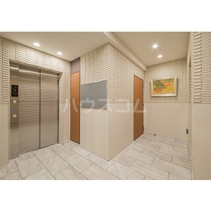 17/22 エントランス