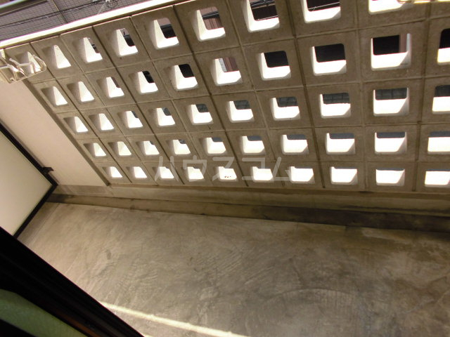 21/30 バルコニー