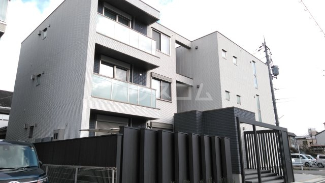 2/30 外観