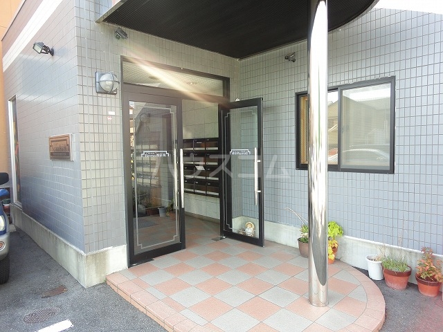 2/11 エントランス