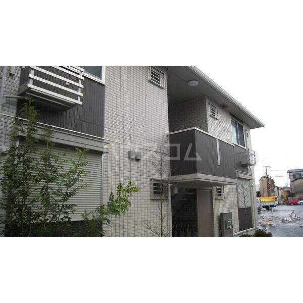 14/14 エントランス