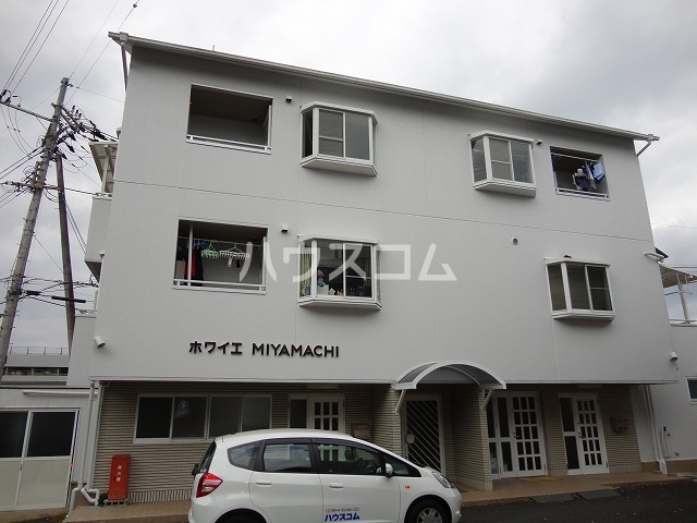 21/30 エントランス