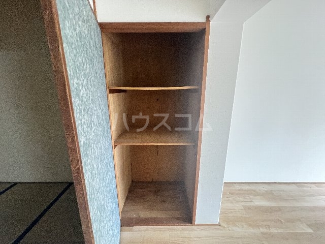 13/30 収納
