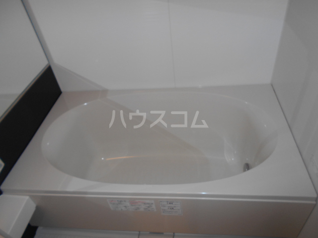 13/30 浴室