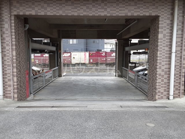 18/26 駐車場