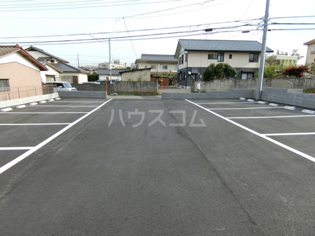 17/27 駐車場