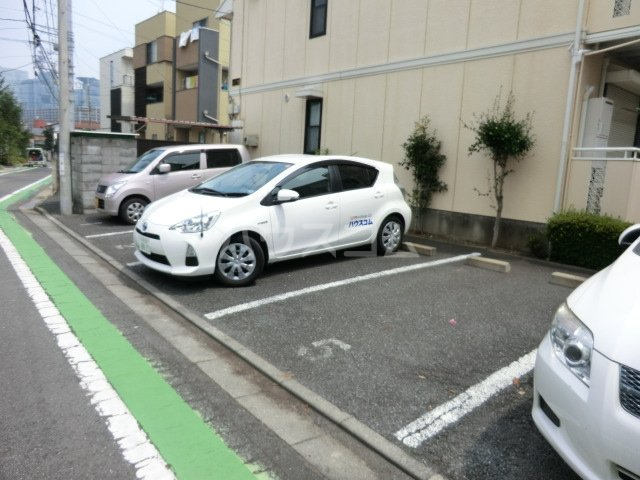 18/26 駐車場