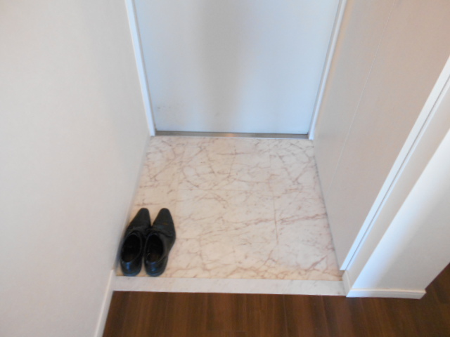 5/23 玄関