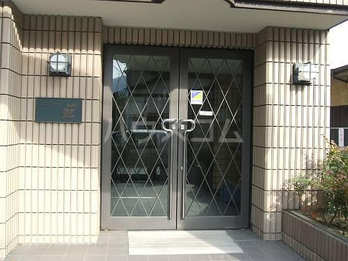 19/30 エントランス