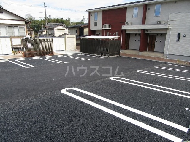 14/20 駐車場