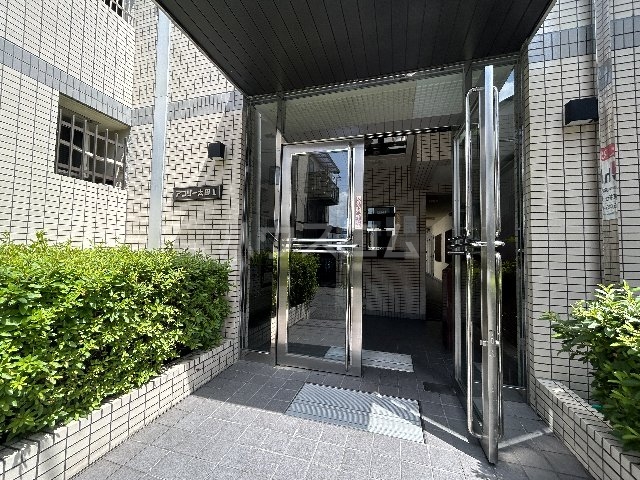 29/30 エントランス