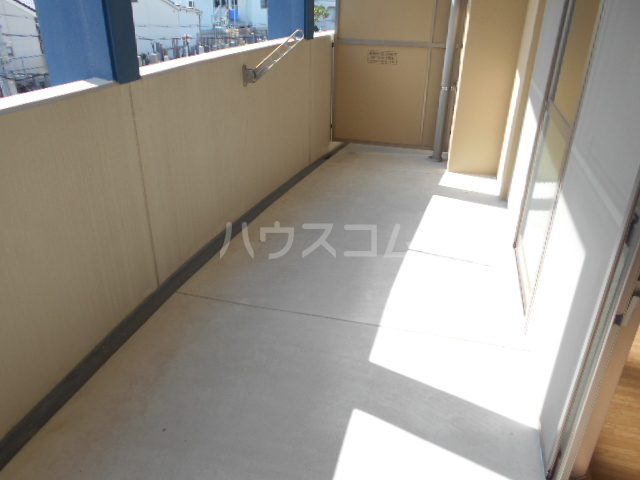 13/30 バルコニー