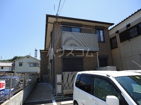 26/28 エントランス