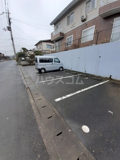 23/29 駐車場