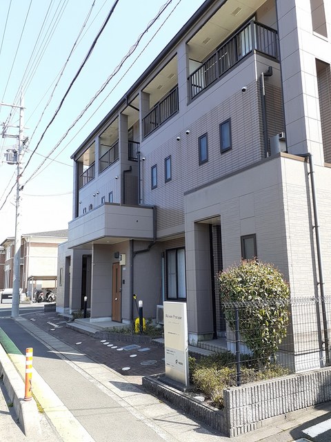 14/20 エントランス