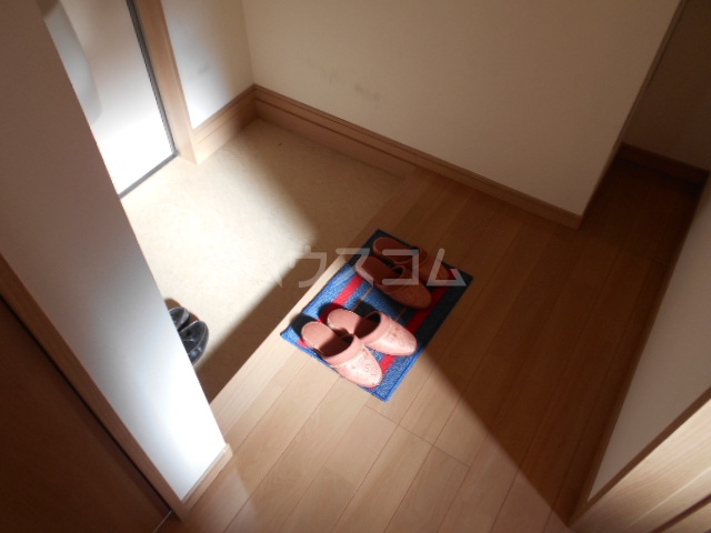 14/30 玄関
