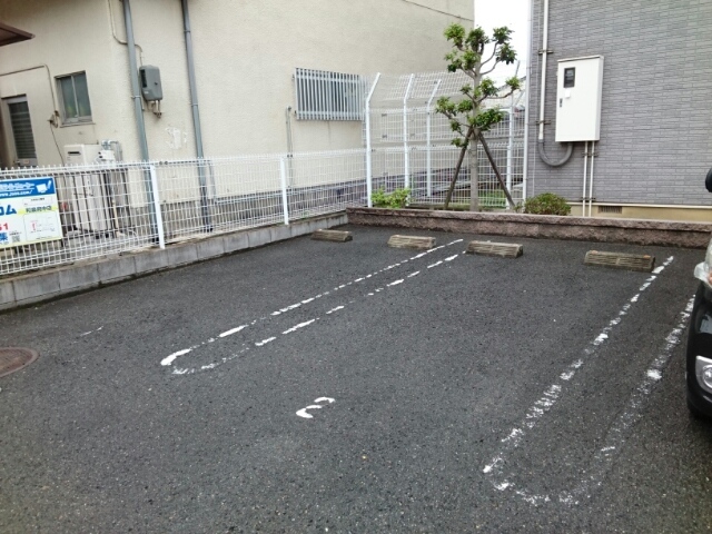 14/20 駐車場