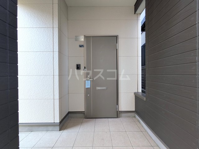21/28 エントランス