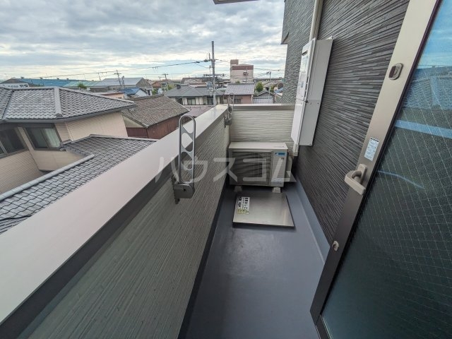 13/20 バルコニー