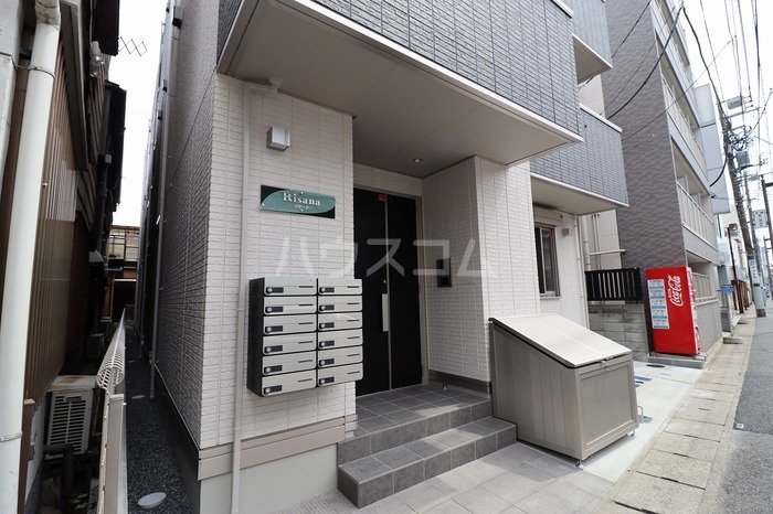 2/3 エントランス