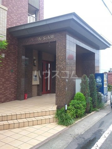 2/5 エントランス