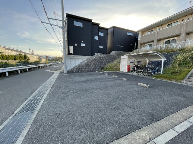3/7 駐車場