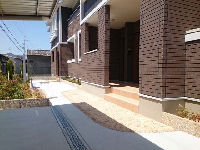 13/20 エントランス