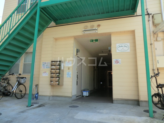 20/29 エントランス