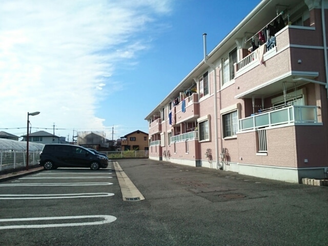 14/20 駐車場