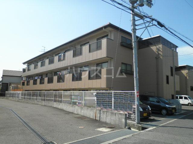 14/19 エントランス