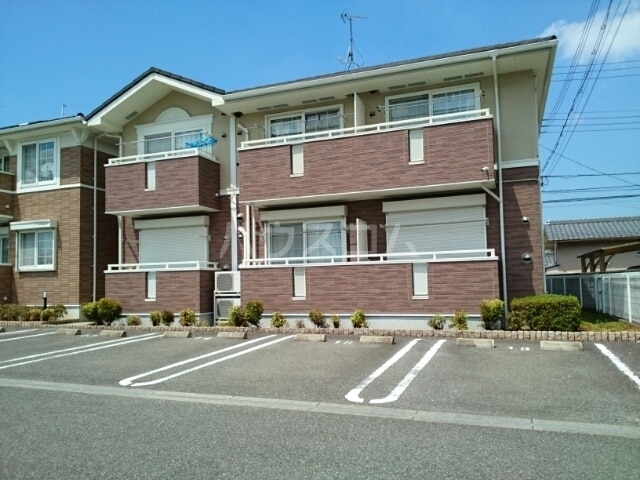 13/19 駐車場