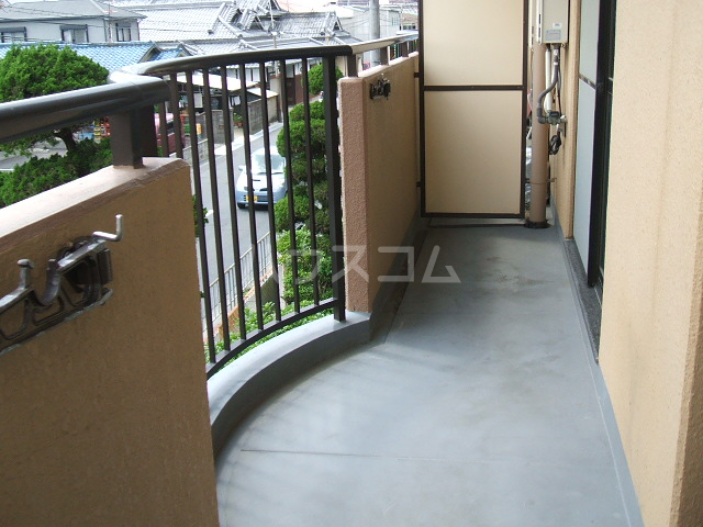 14/27 バルコニー