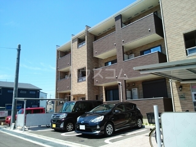 14/20 駐車場