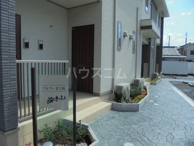 13/14 エントランス