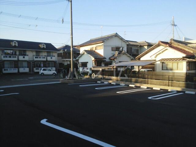 14/20 駐車場