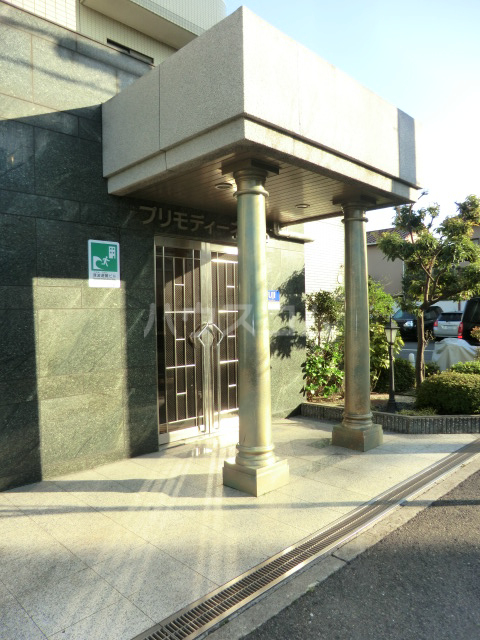 20/29 エントランス