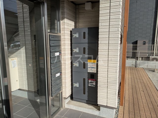 20/28 エントランス