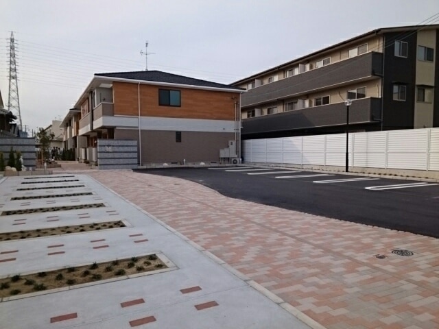 14/20 駐車場