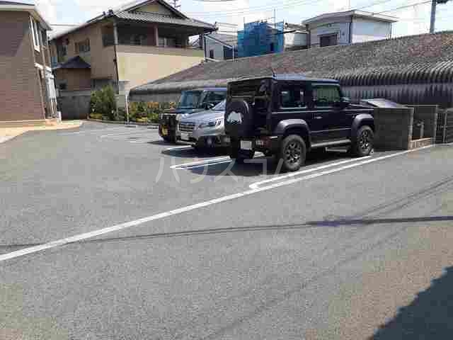 14/20 駐車場
