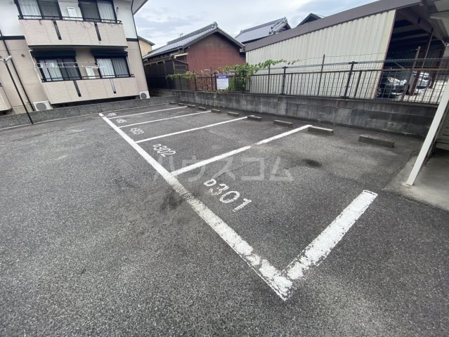 15/16 駐車場