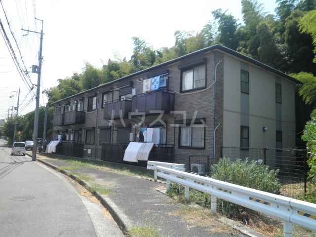 17/23 エントランス