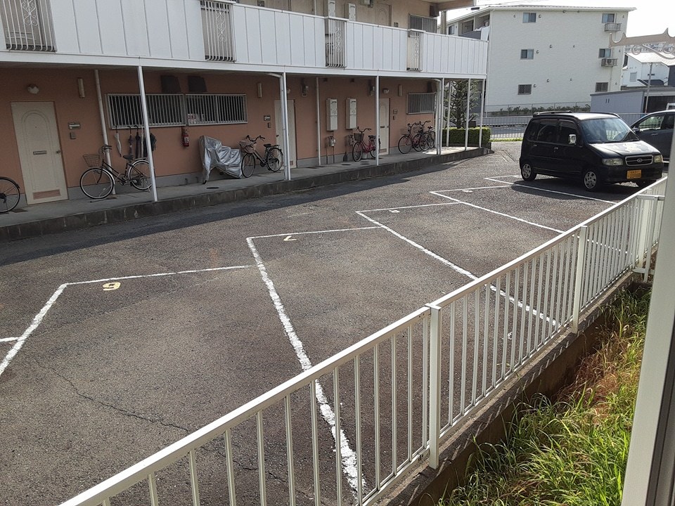 17/23 駐車場