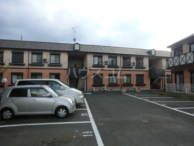 2/6 駐車場
