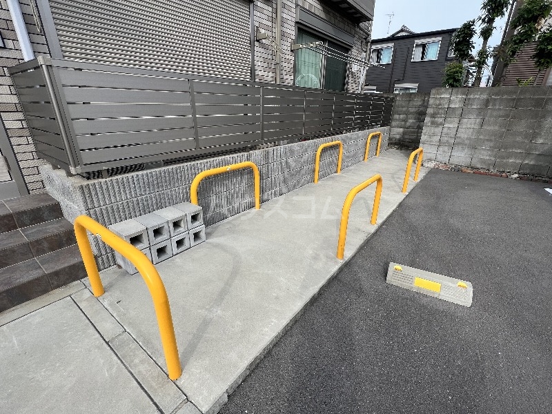 26/27 駐車場