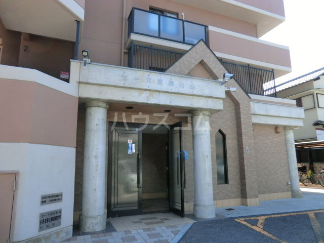 14/20 エントランス