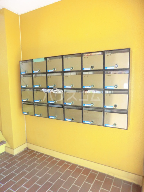 16/22 エントランス