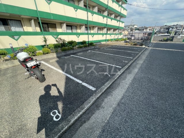 18/24 駐車場