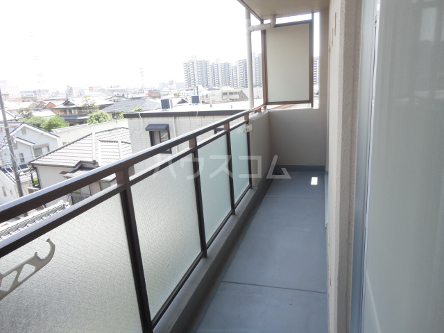 13/22 バルコニー
