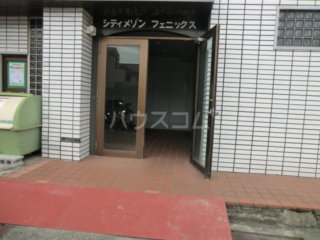 14/17 エントランス